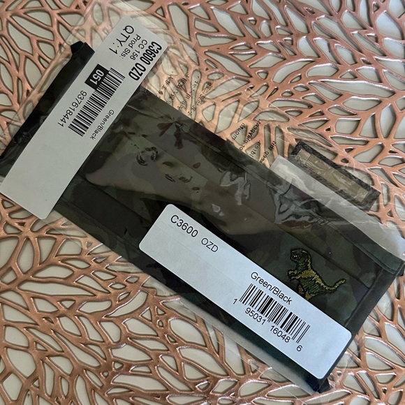 NEW Coach Rexy Wild Beast Camo Face Mask - Picture 6 of 10